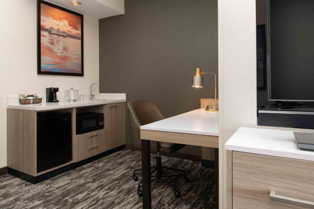 King Suite with Sofa Bed interior